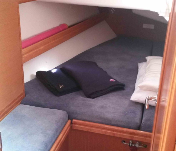 Cabina a castello Dufour 430 SanLuis Charter