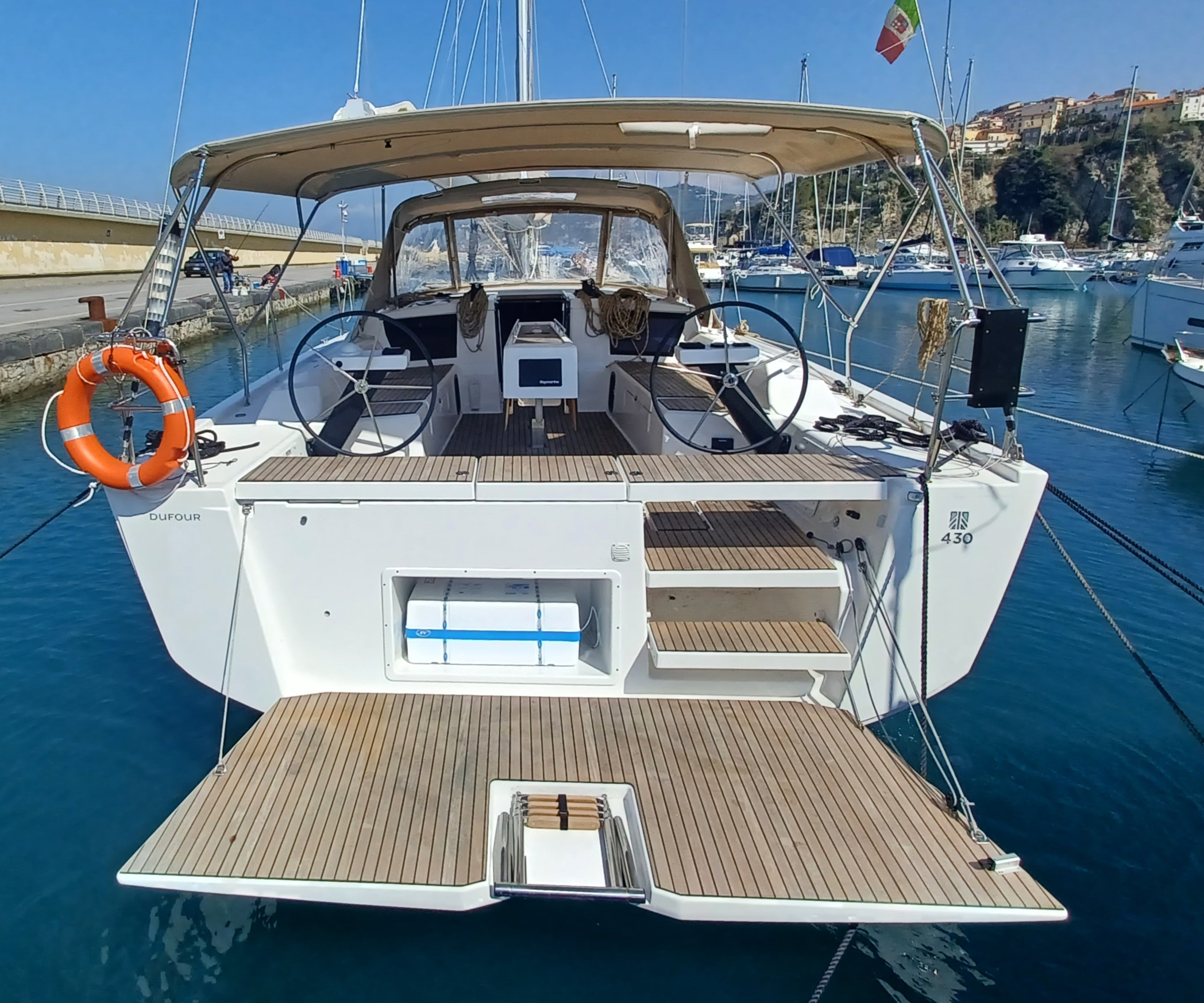 Esterno Dufour 430 SanLuis Charter